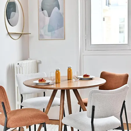 Lumineux Et Bien Decore A Neuilly-sur-Seine